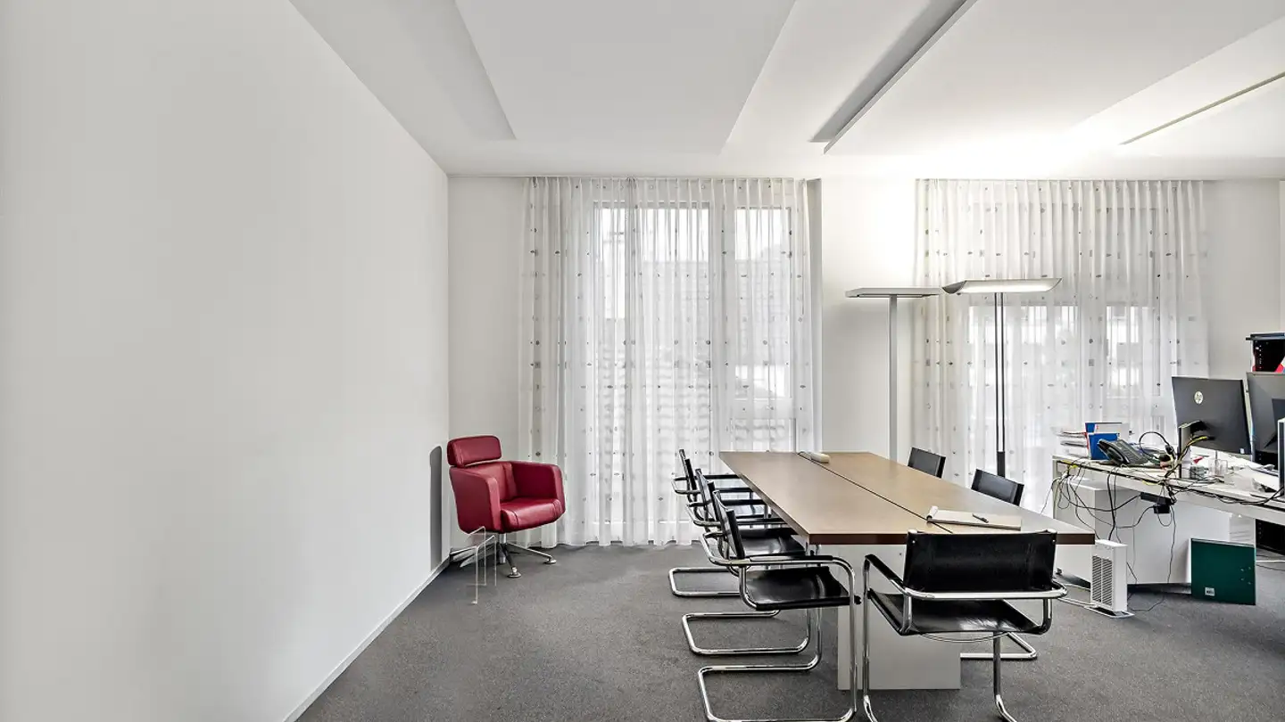 Commercial à louer - Robert-Durrer-Strasse 2, 6370 Stans - Photo 2