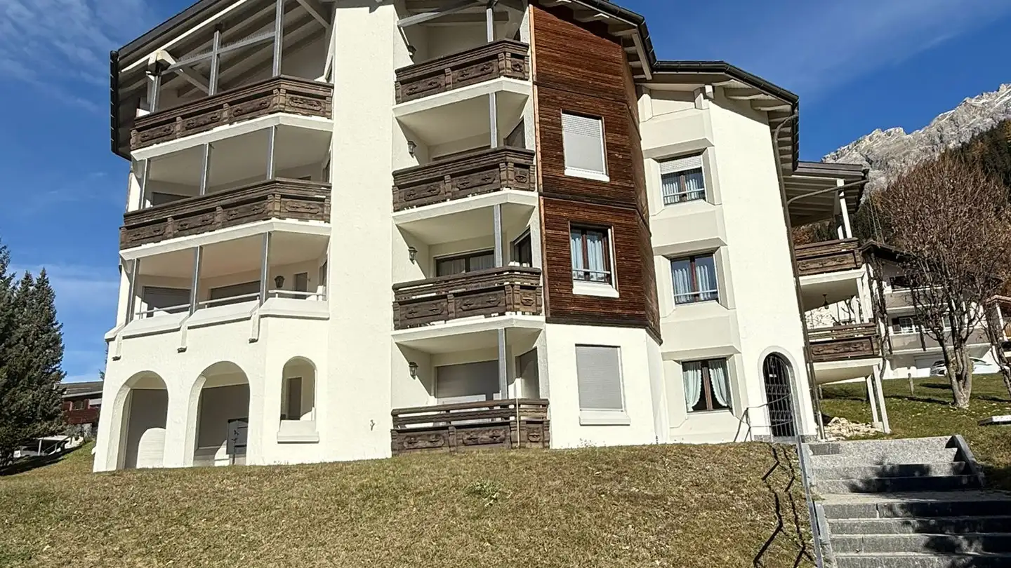 Appartement à louer - 7460 Savognin