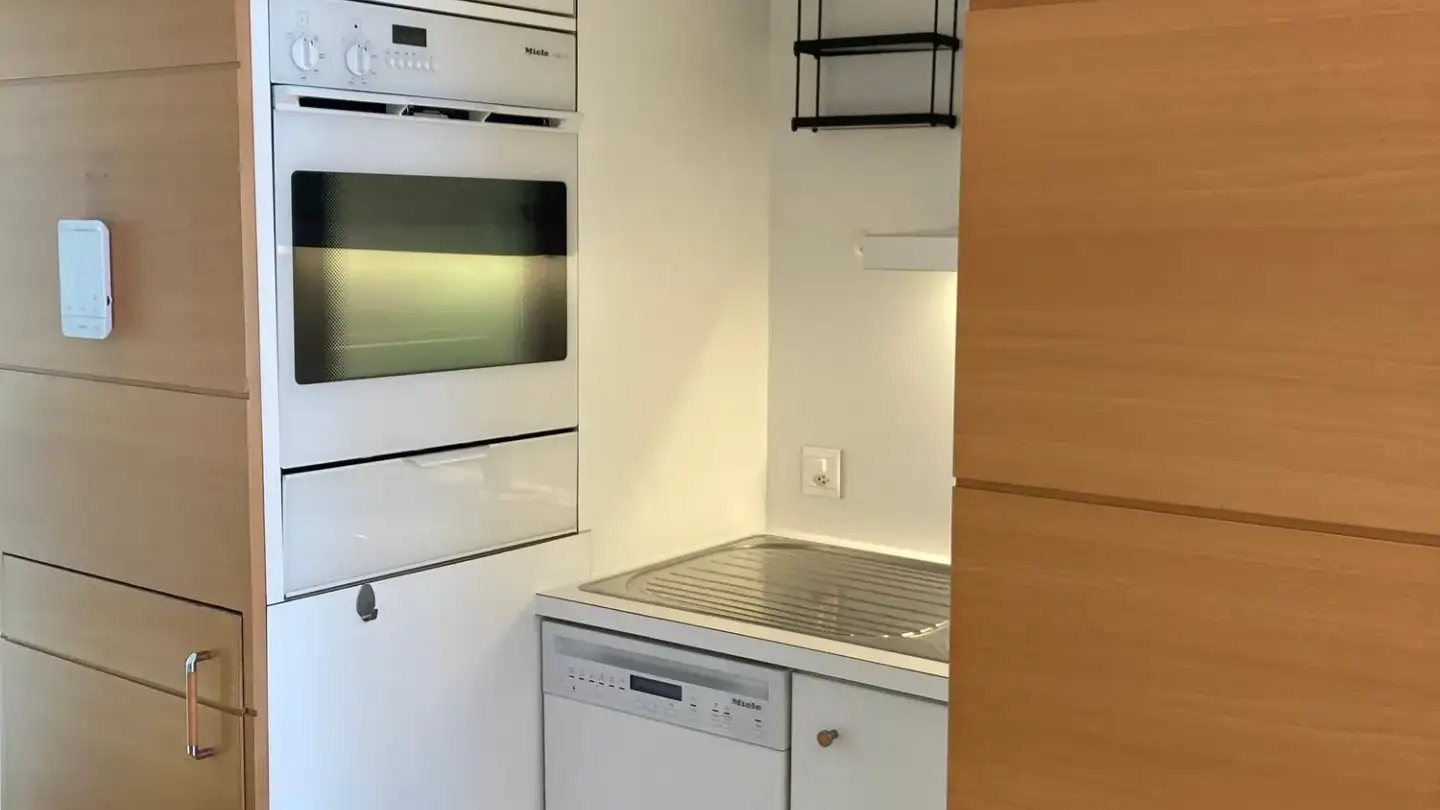 Dachgeschosswohnung mieten - Rue Tavernier, 1170 Aubonne - Foto 3
