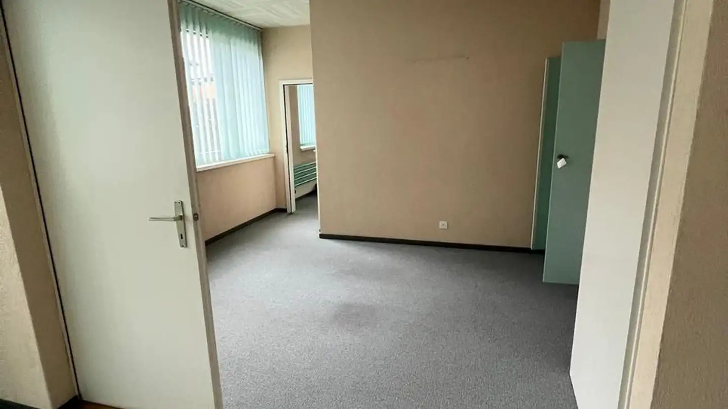 Commerciale in affitto - Chemin De La Nant 1, 2740 Moutier - Foto 2