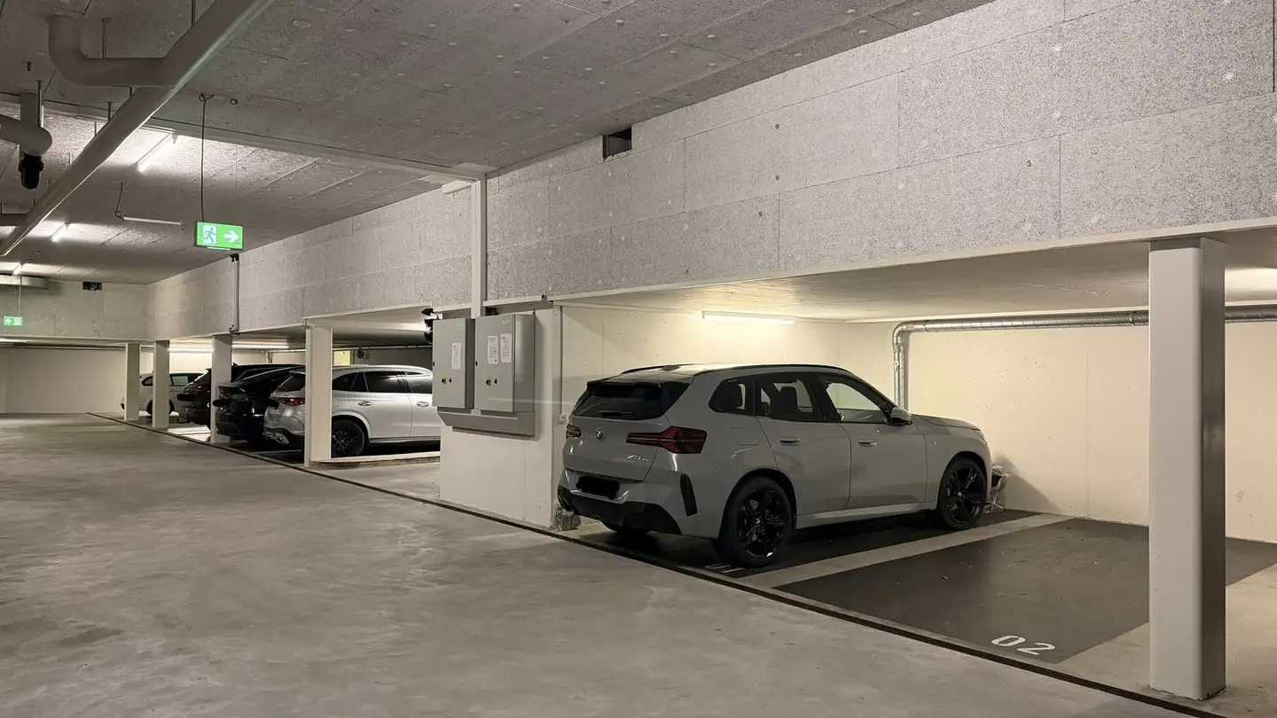 Place de parking extérieure à louer - Förrlibuckstrasse 185, 8005 Zürich