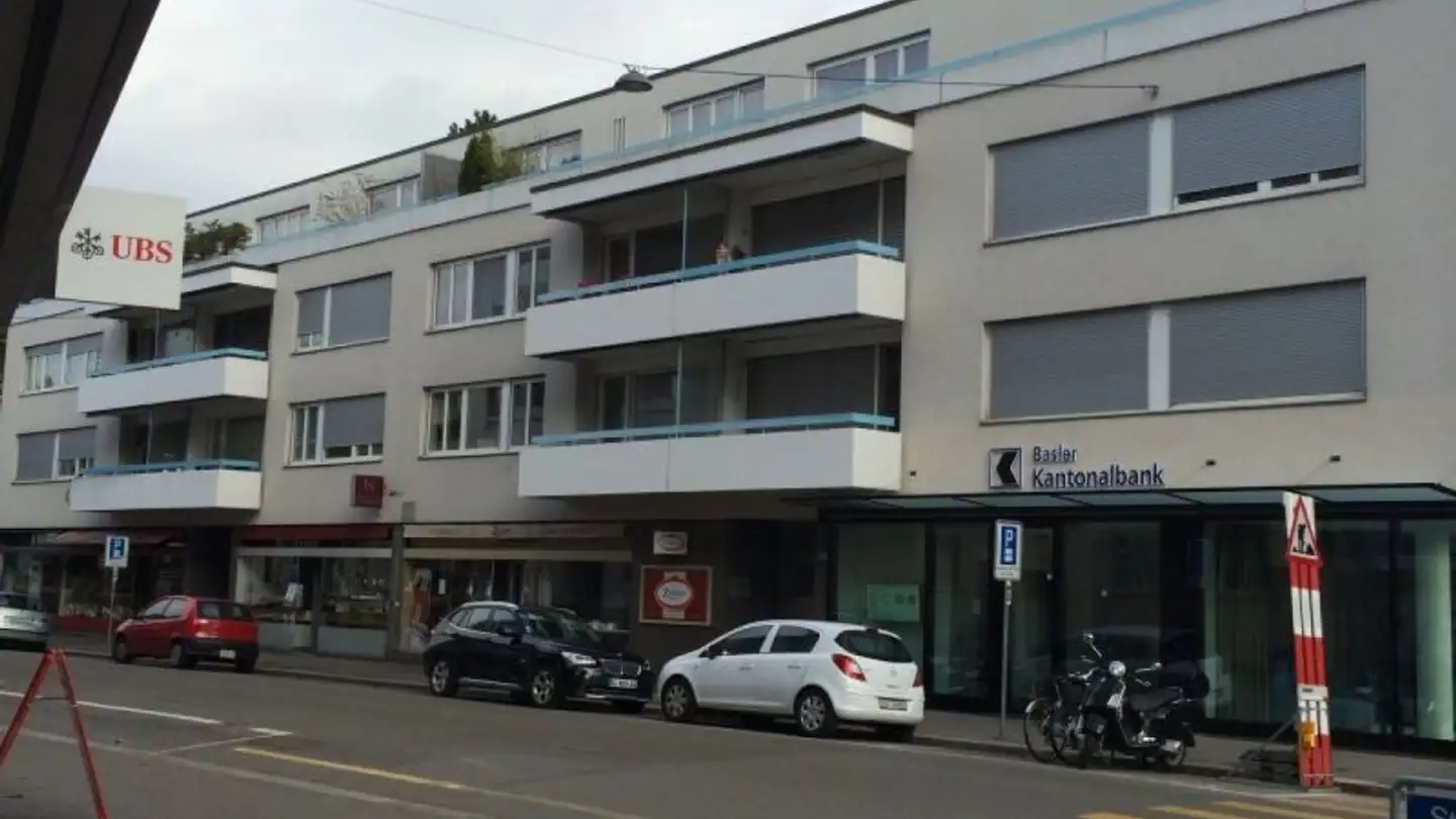 Place de parking extérieure à louer - St. Alban-Ring 211, 4052 Basel
