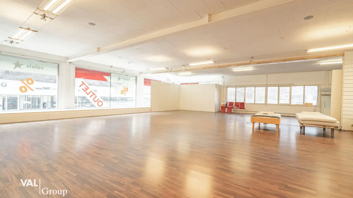 Commercial à louer - 3930 Eyholz