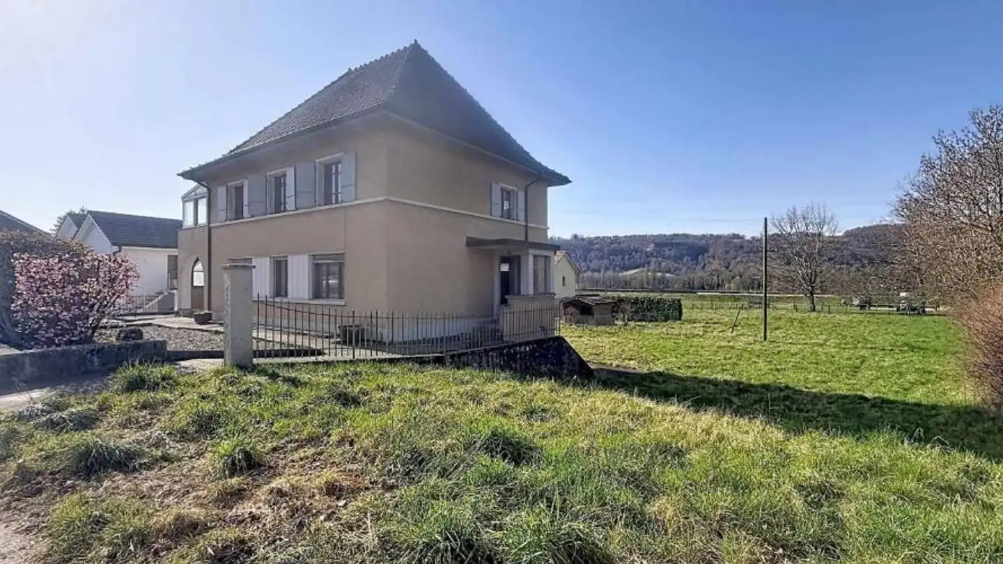 Single house for sale - 1525 Henniez