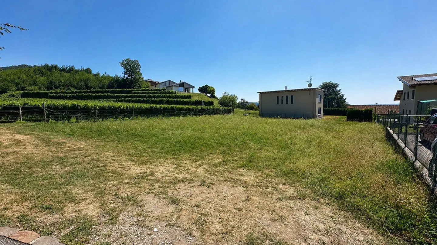 Constructible plot for sale - 6874 Castel San Pietro