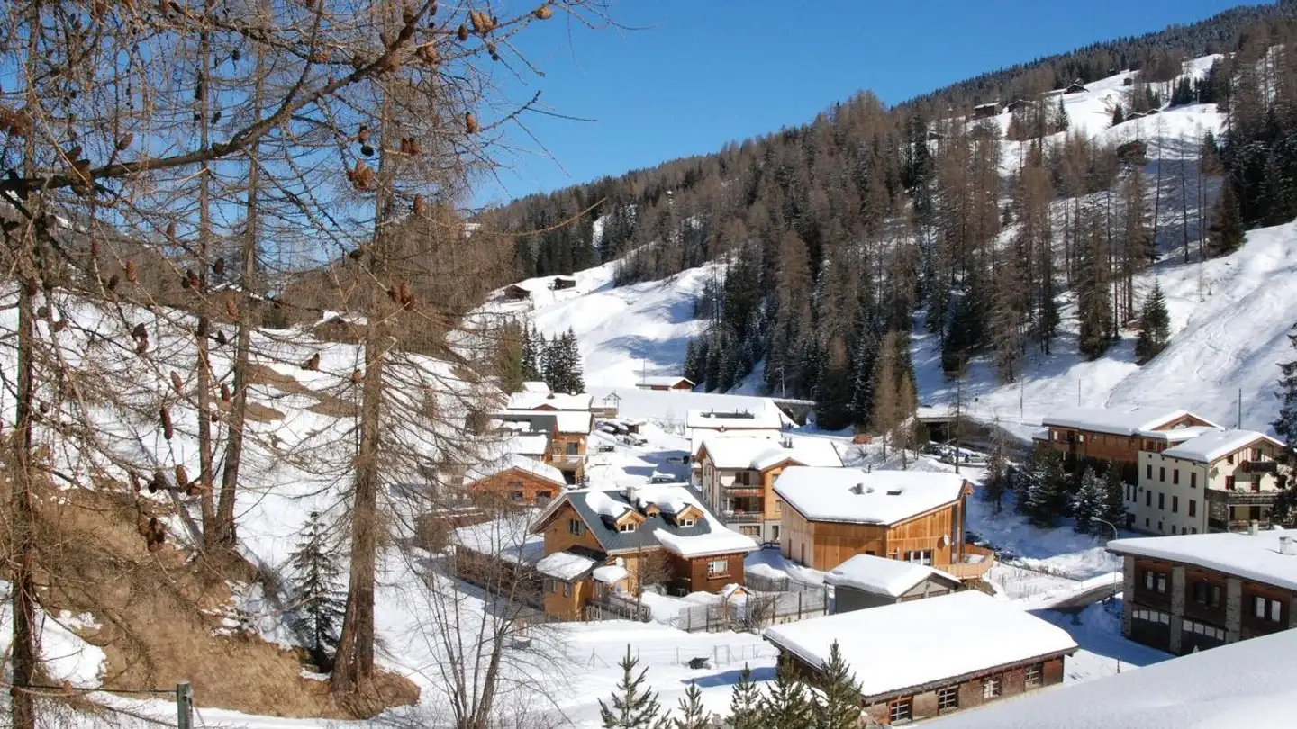 Dachgeschosswohnung mieten - Chegelplatz 2, 7277 Davos Glaris