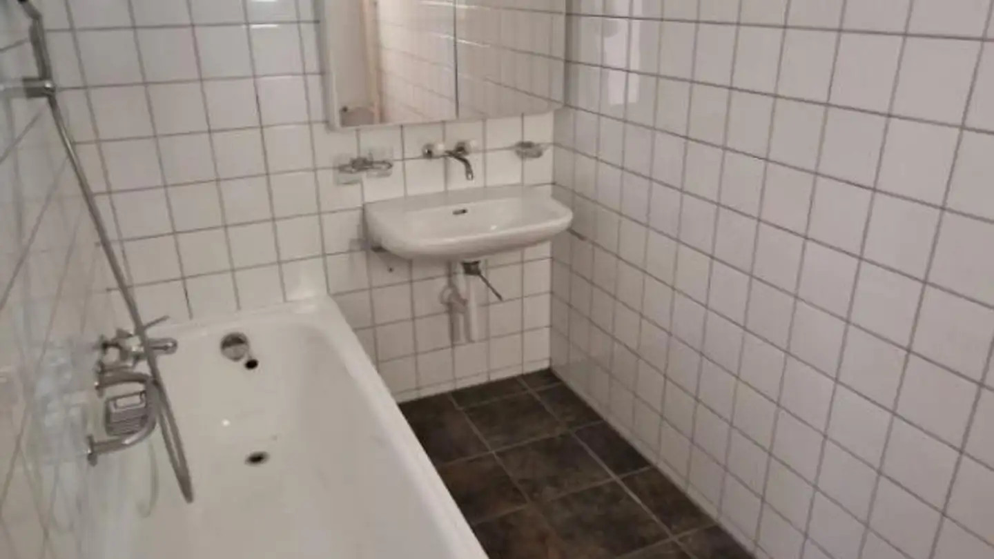 Apartment for rent - Rue Du Château 4, 2740 Moutier - Photo 3