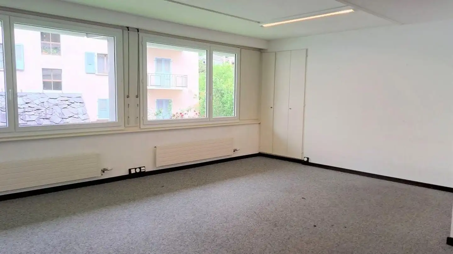 Commercial for rent - Rue De Venise 12a, 1870 Monthey