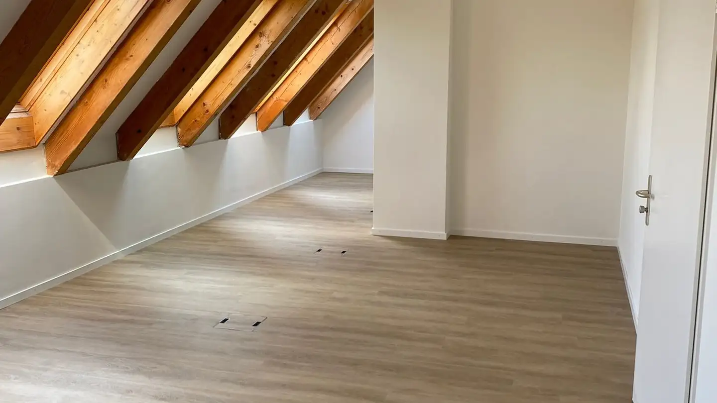 Office space for rent - Ueberlandstrasse 111, 8600 Dübendorf