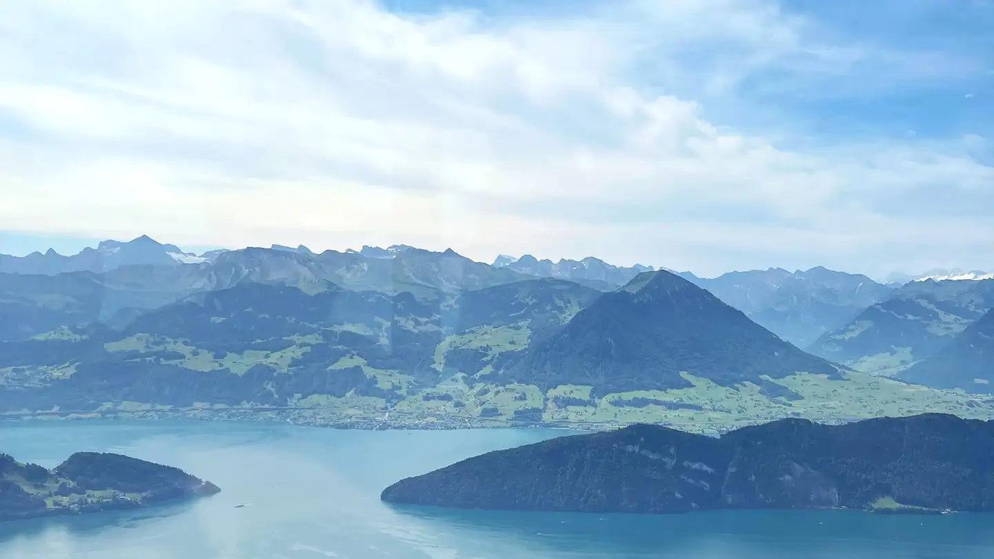 Studio for rent - Rigiweg 2, 6354 Vitznau