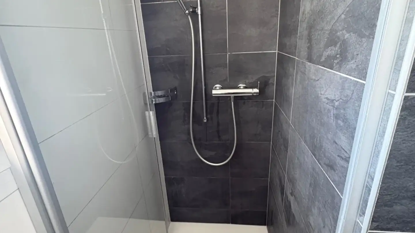 Apartment for rent - Route De La Léchère 1, 1566 St-Aubin FR - Photo 3