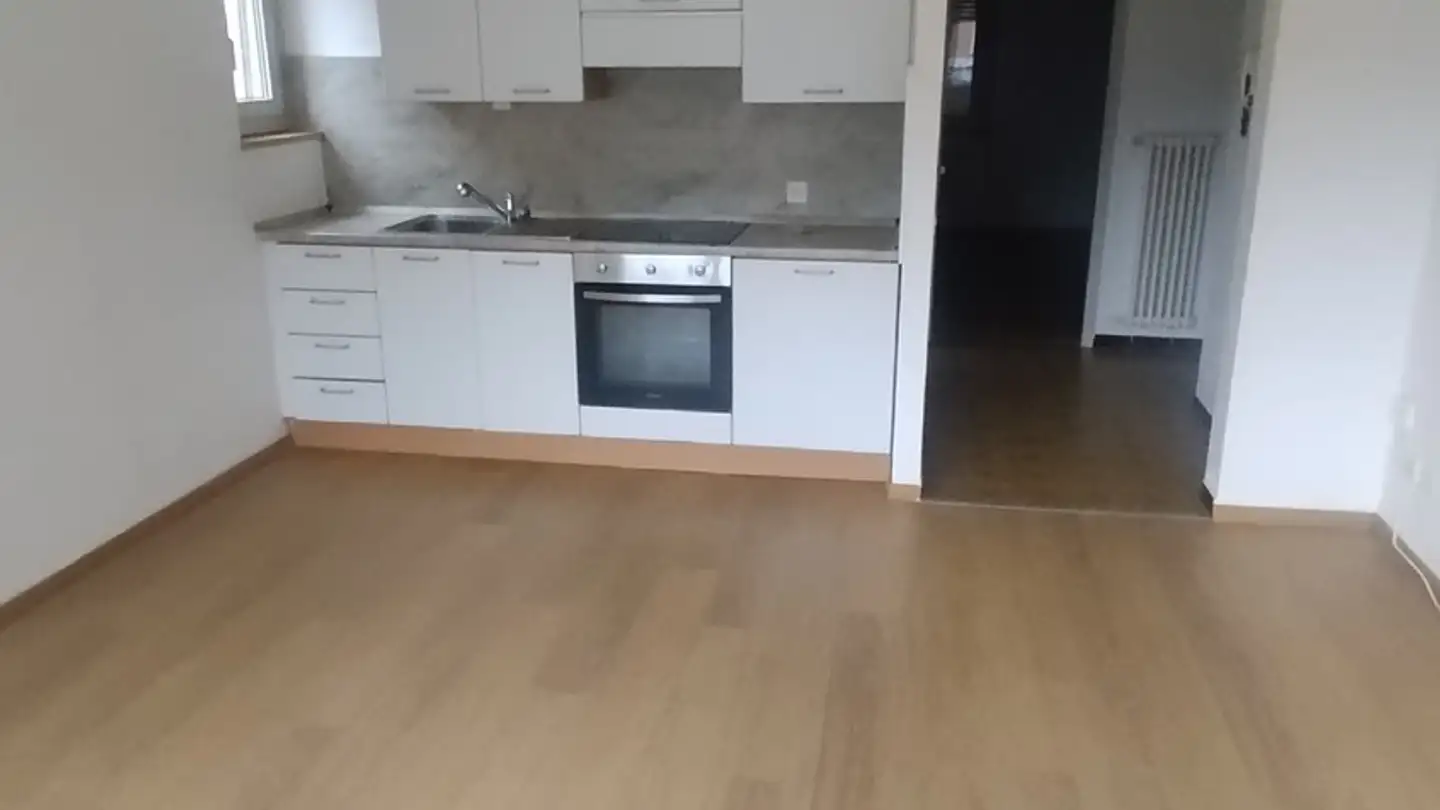 Apartment for rent - Via Pizzo Di Claro 1a, 6512 Giubiasco - Photo 2