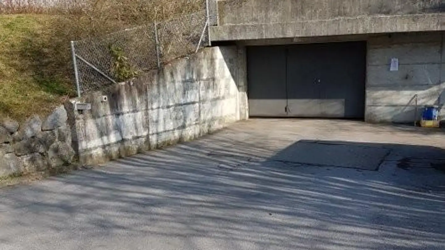 Garage singolo in affitto - Kreuzstrasse, 9032 Engelburg - Photo 2