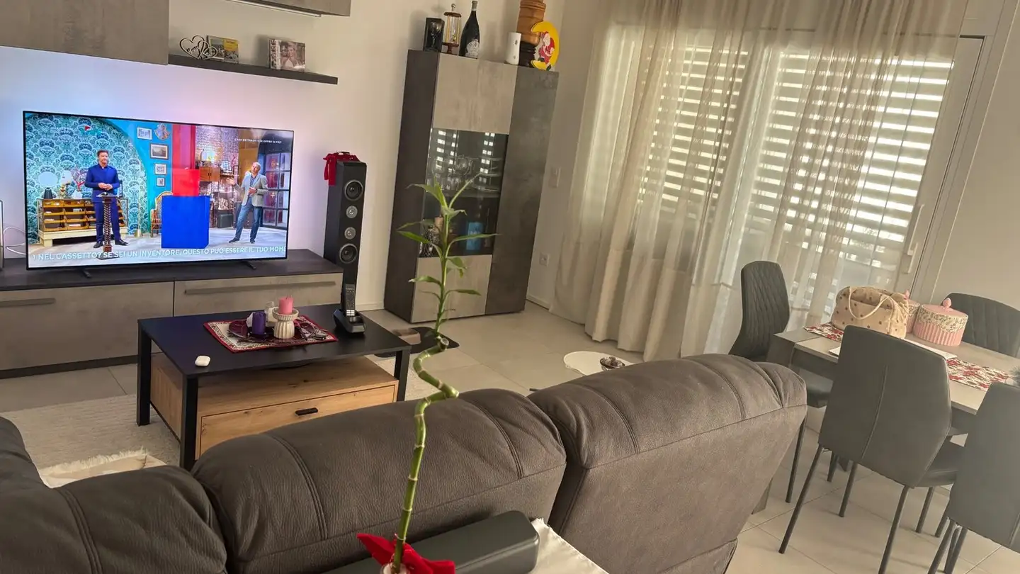 Apartment for rent - Viale Stazione 26, 6512 Giubiasco