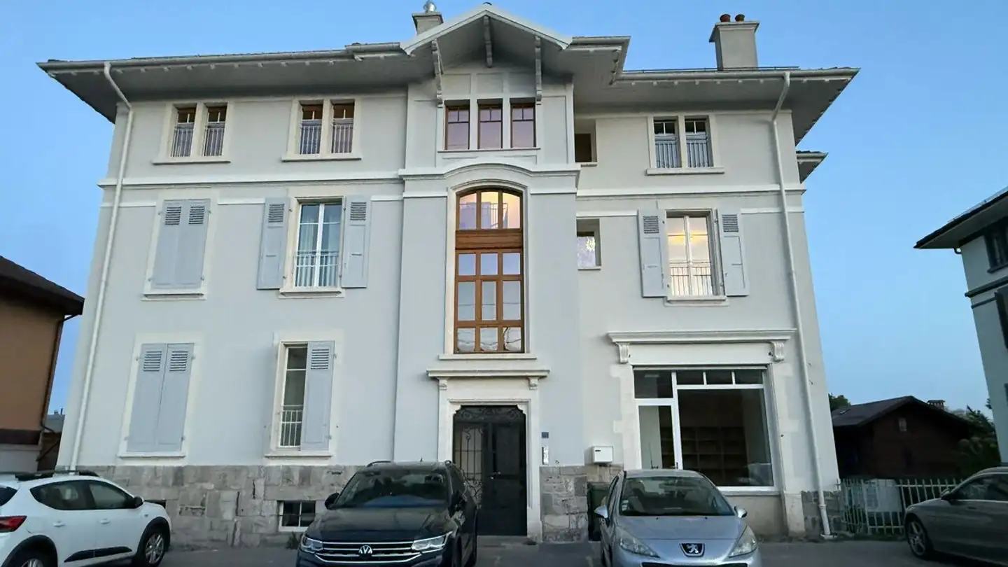 Gewerbe mieten - Avenue De La Gare 22, 1180 Rolle