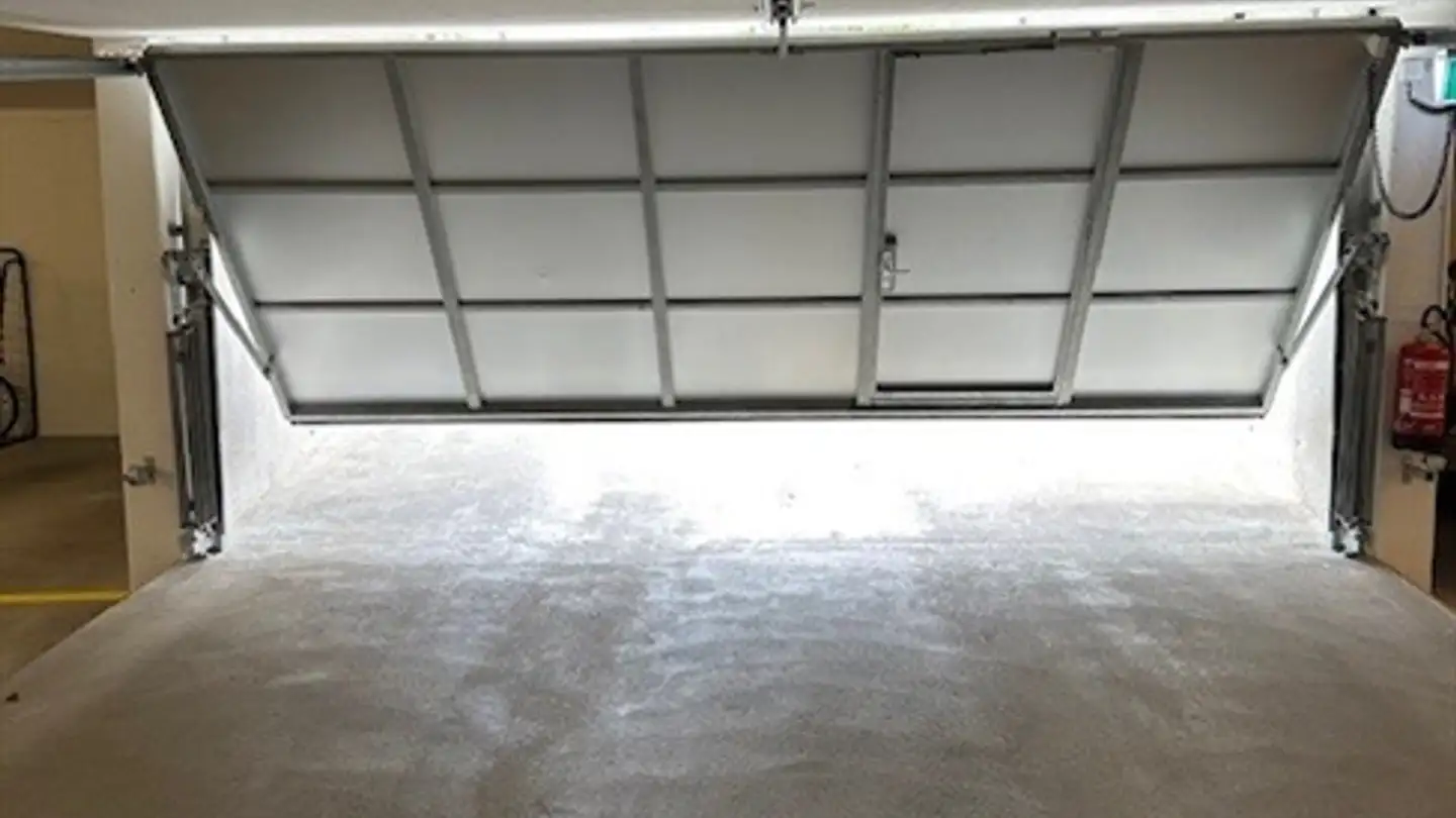 Parkplatz im Freien mieten - Hungerbüelstrasse 13, 8185 Winkel