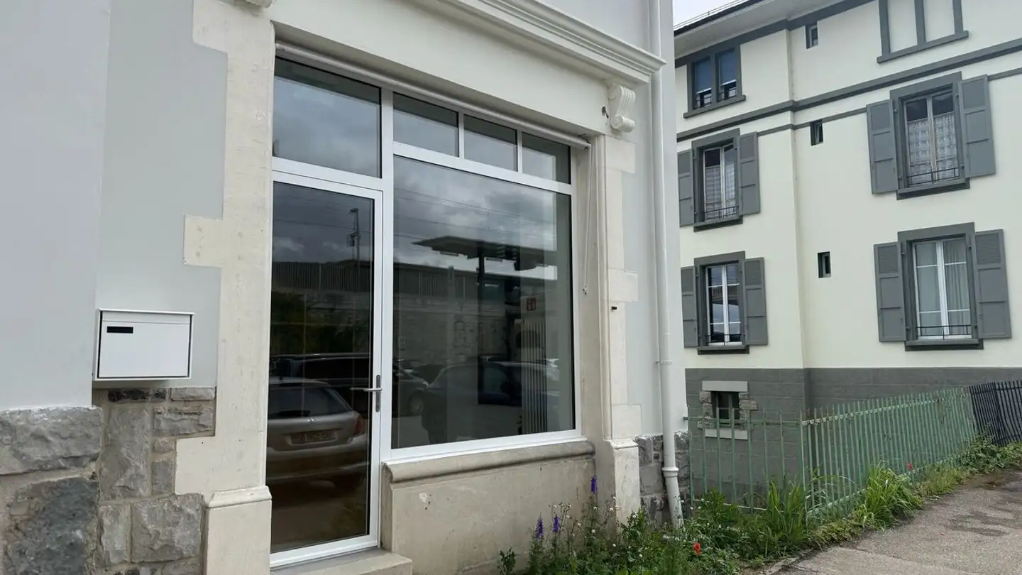 Gewerbe mieten - Avenue De La Gare 22, 1180 Rolle - Foto 2