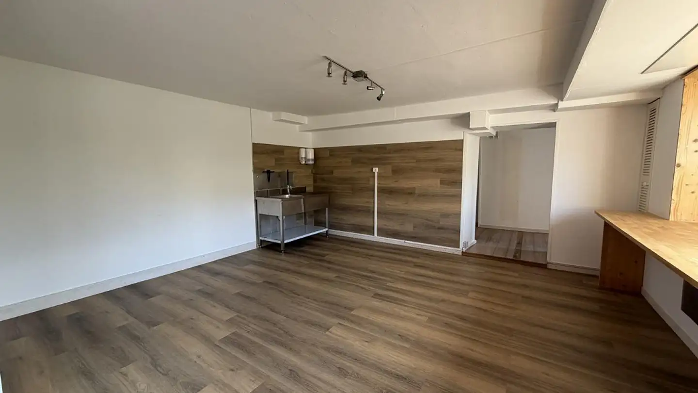 Atelier à louer - Kehlhofstrasse 22, 8124 Maur - Photo 2