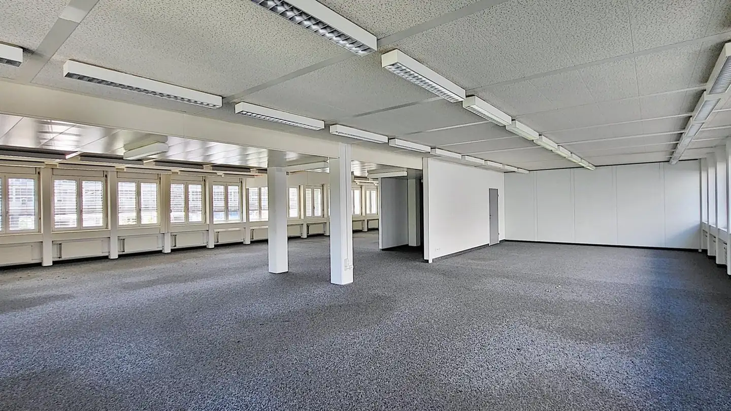 Office space for rent - Industriestrasse 11, 5503 Schafisheim