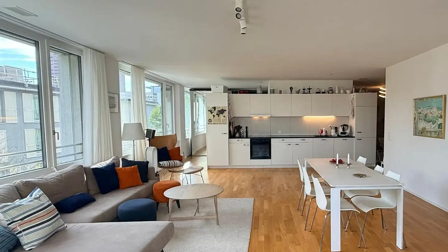 Appartement à louer - Badenerstrasse 434, 8004 Zürich