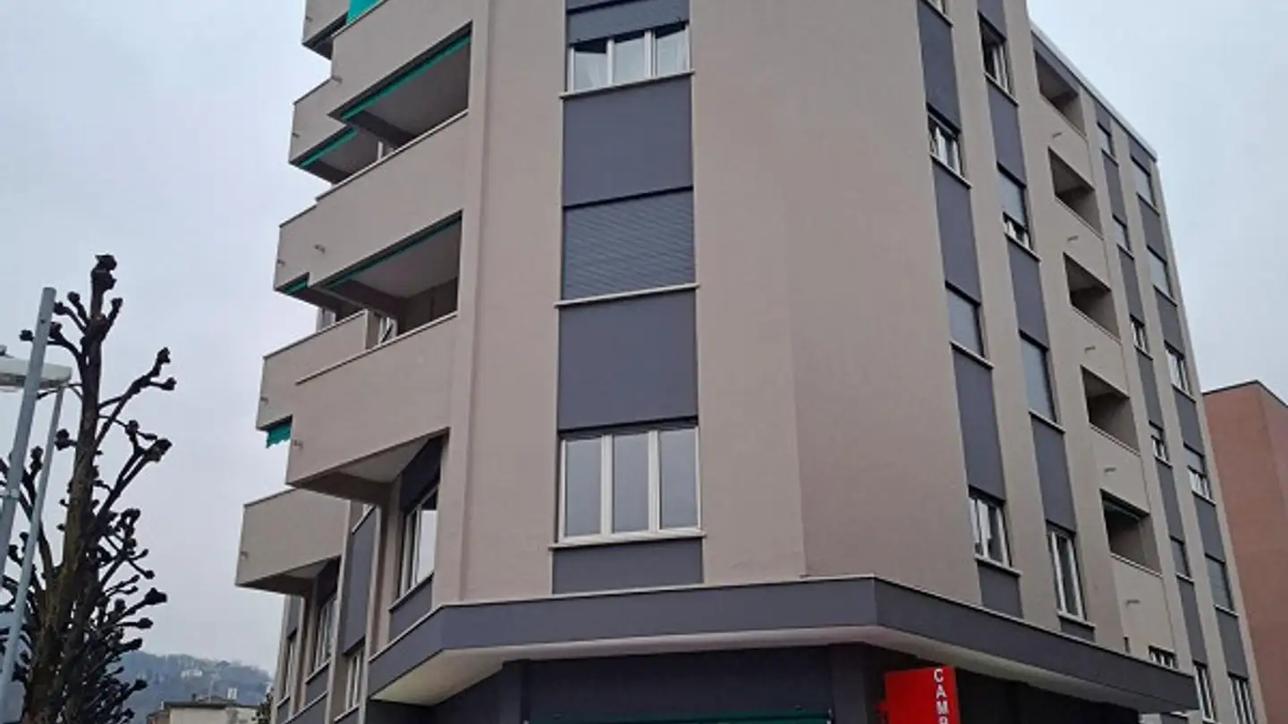 Mischgenutztes Gebäude kaufen - 6830 Chiasso