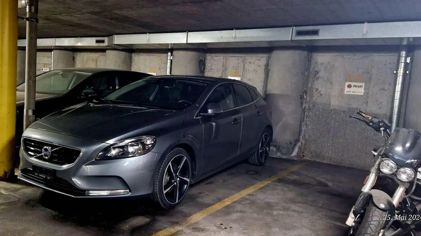 Place de parking souterraine à louer - Kronengasse 1, 7205 Zizers