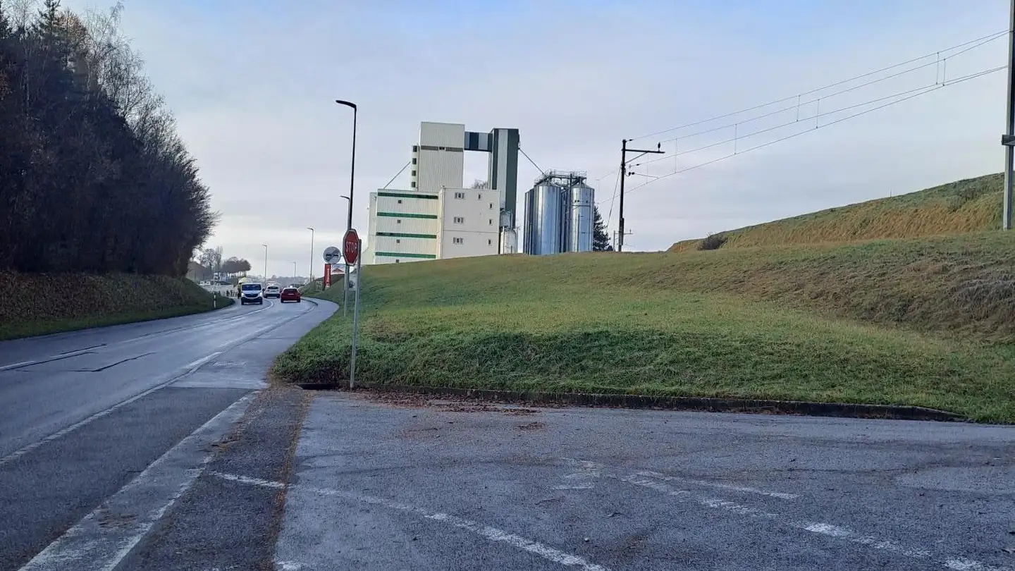 Gewerbebaugrundstück kaufen - Route De Fribourg, 1680 Romont FR