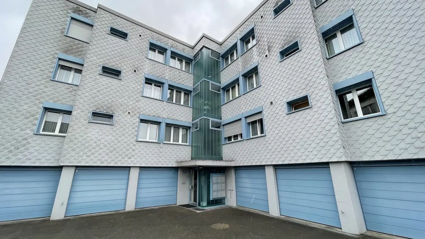 Garage individuel à louer - Zwischenbächen 12, 8048 Zürich