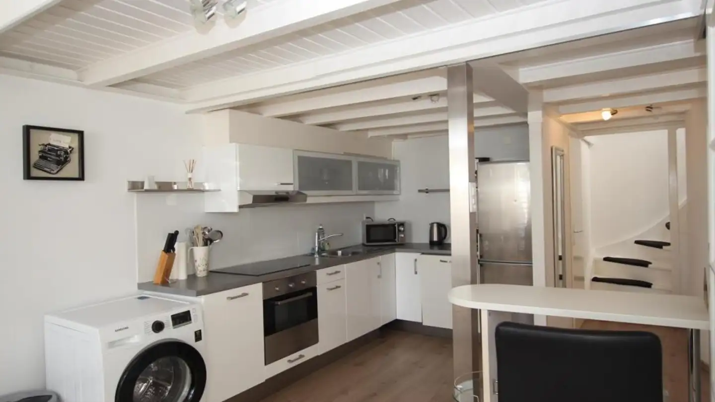 Furnished apartment for rent - Rue De-Monthoux 21, 1201 Genève