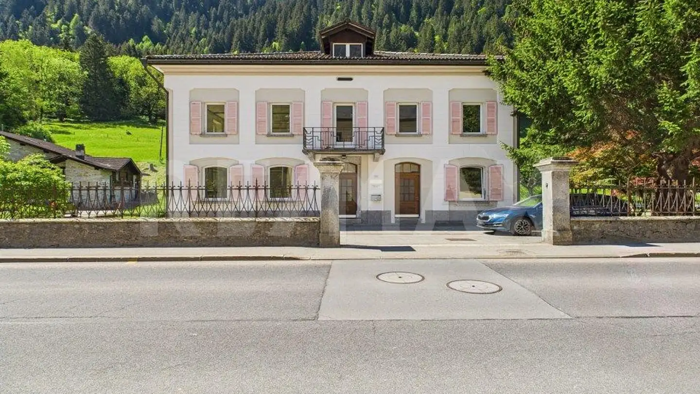 Edificio residenziale in vendita - 6777 Quinto