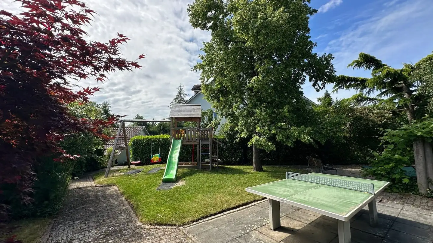 Row house for rent - Unterdorfstrasse, 8124 Maur - Photo 3