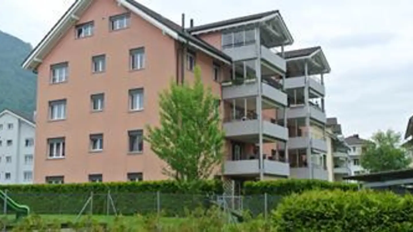 Underground parking space for rent - Klostermatt 4, 6415 Arth