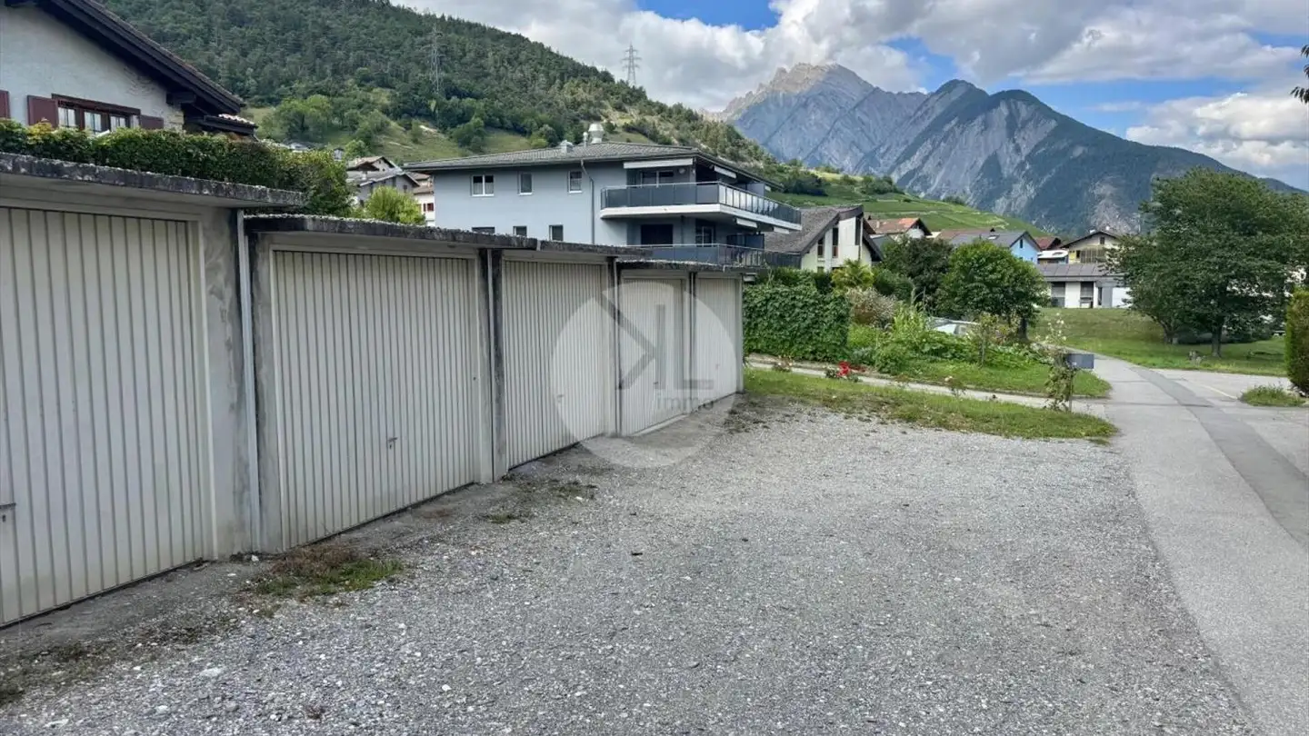 Single garage for rent - Rue Du Centre 30, 1976 Erde