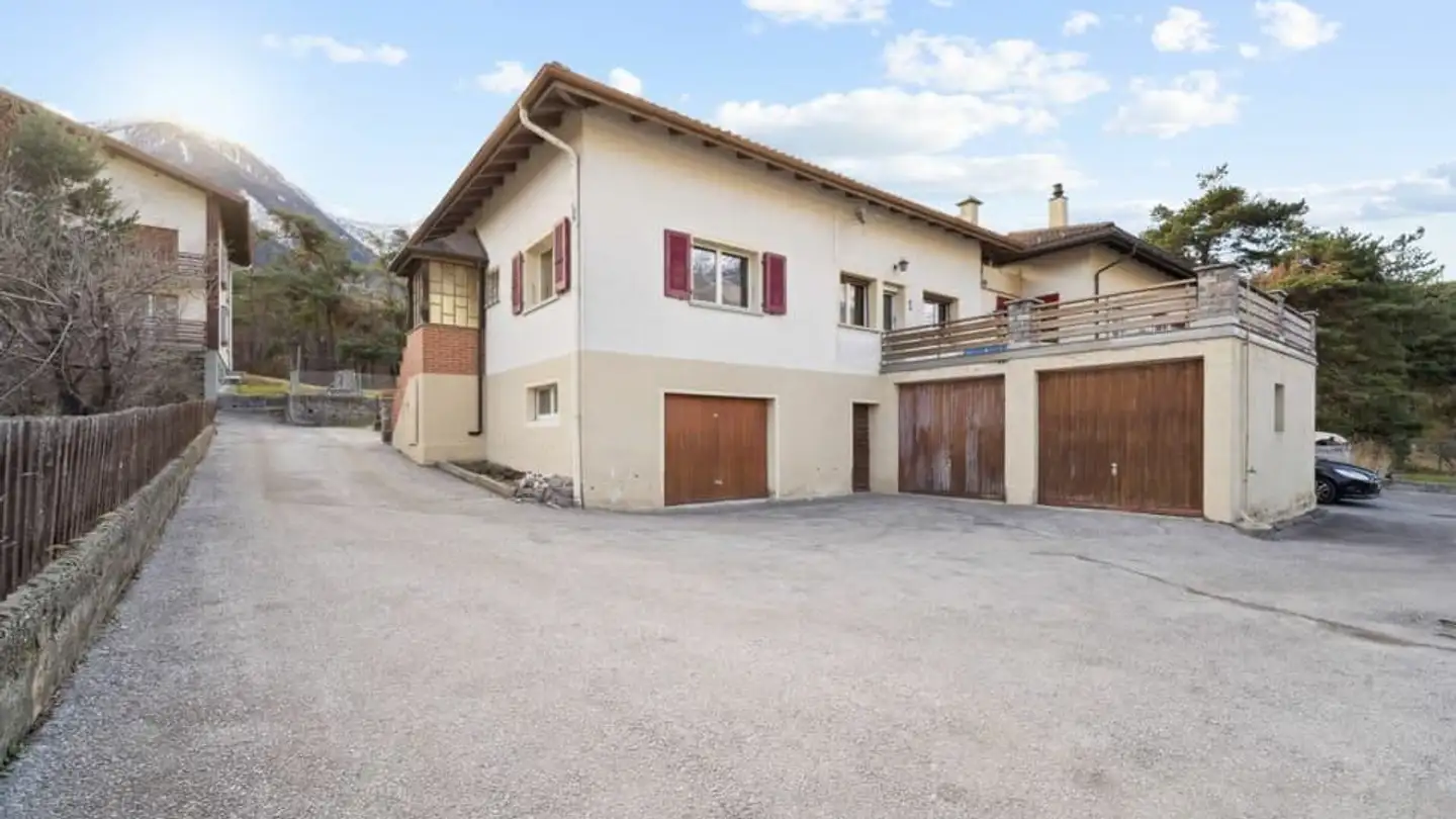 Apartment for sale - 3952 Susten