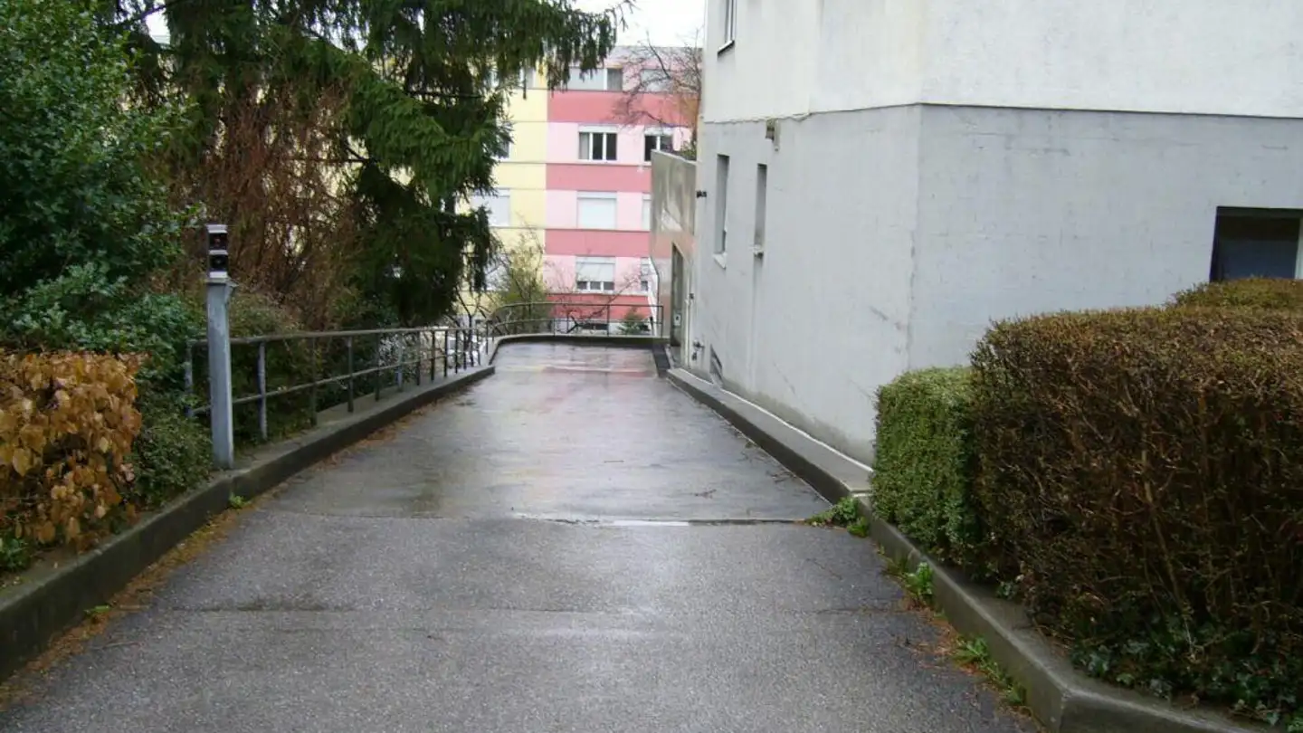 Garage individuel à louer - Greyerzstrasse 83, 3013 Bern