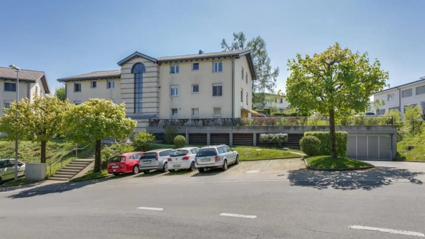 Parkplatz im Freien mieten - Gämpi 6, 6043 Adligenswil