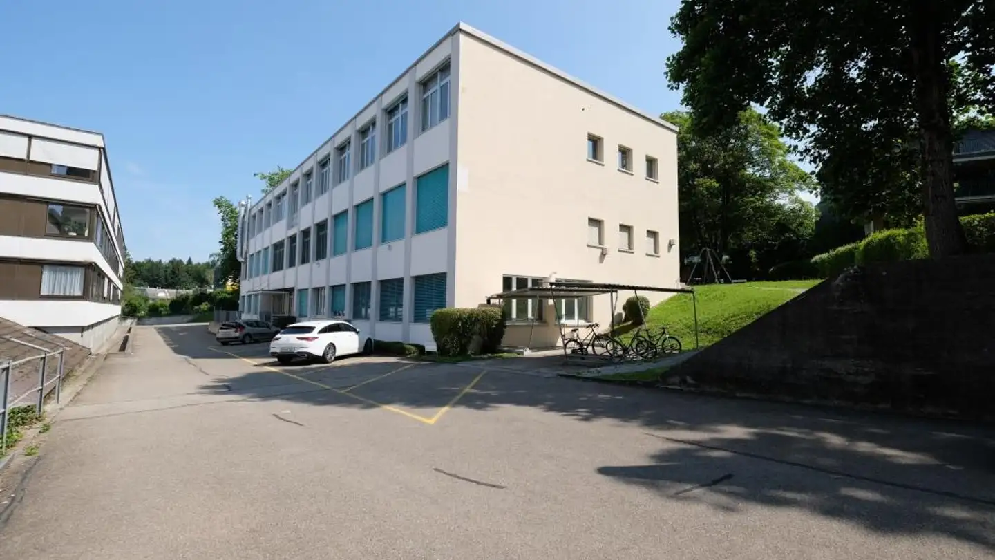Gewerbe mieten - Seestrasse 110, 8610 Uster