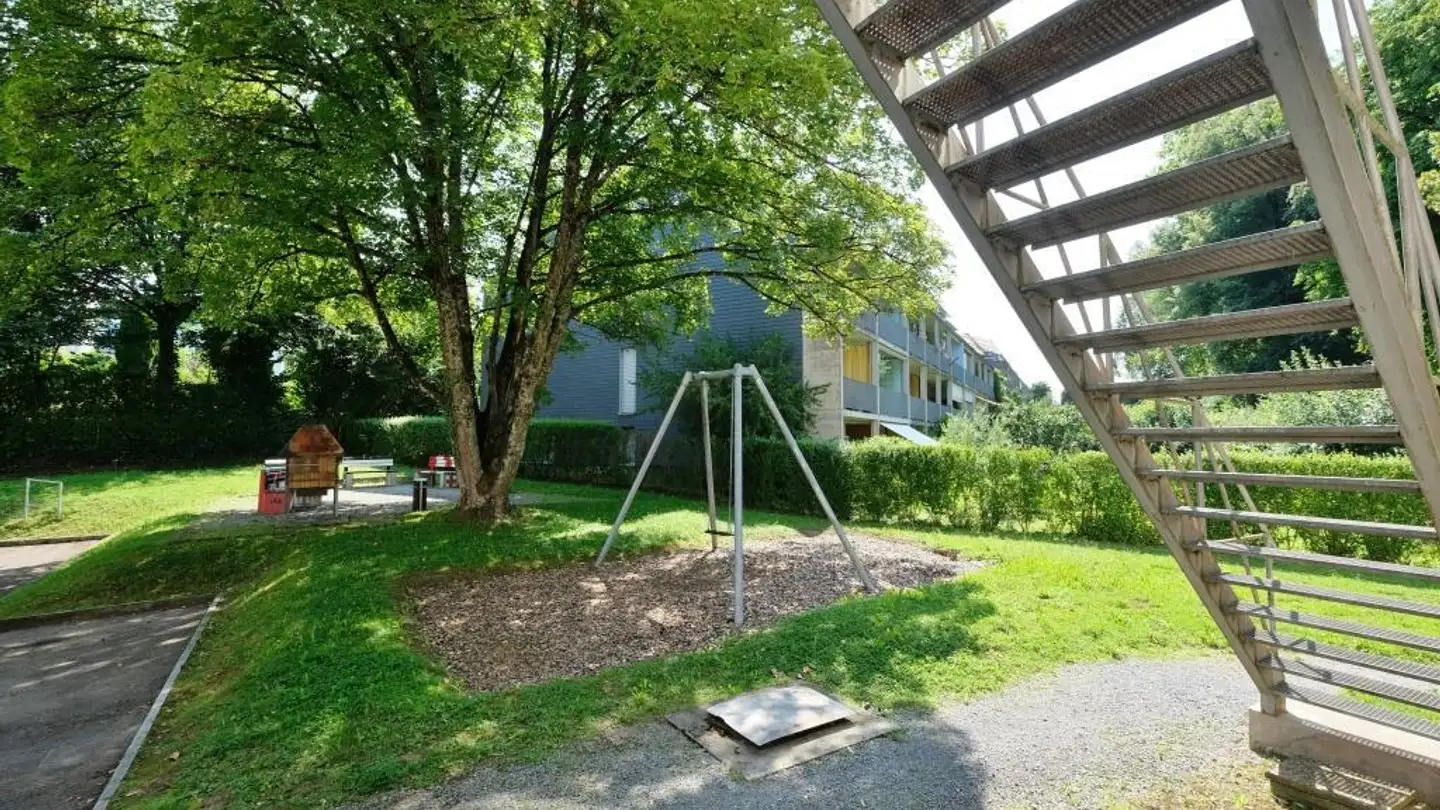 Commercial for rent - Seestrasse 110, 8610 Uster - Photo 2