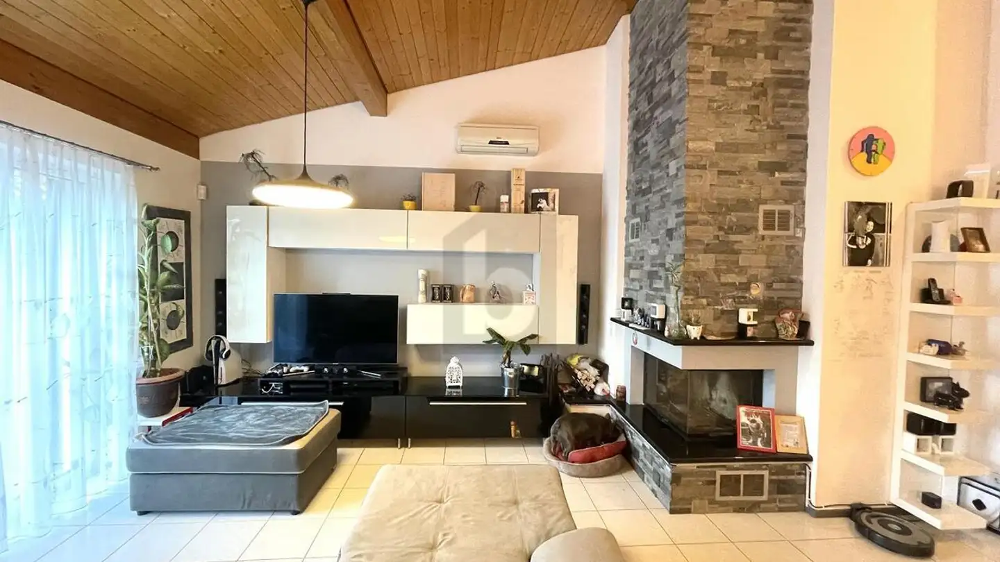 Maison en terrasse à vendre - 6883 Novazzano