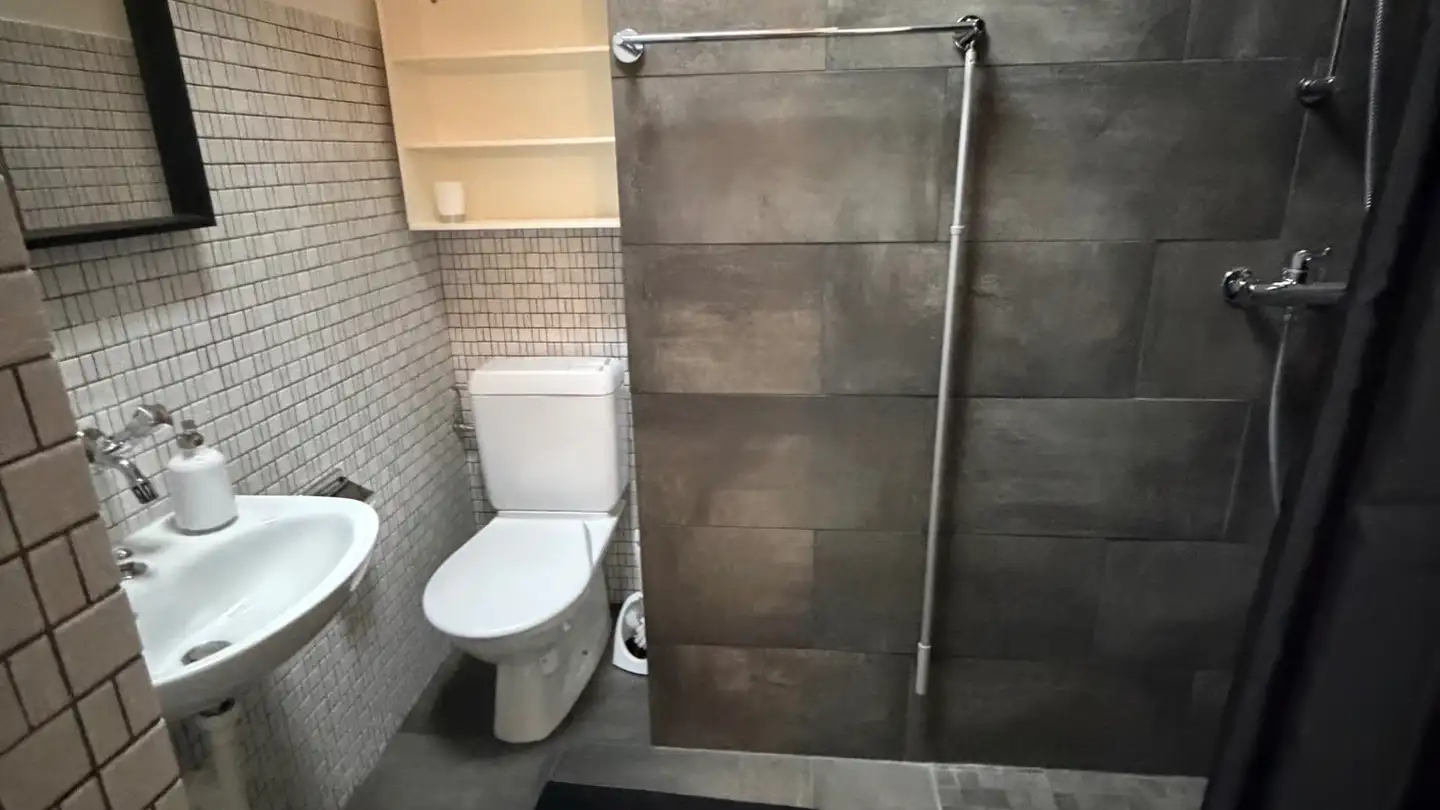 Wohnung mieten - Rue De Dessous 2, 2207 Coffrane - Foto 2