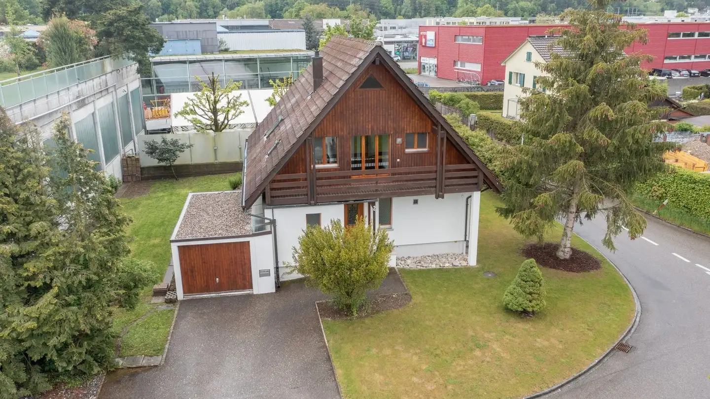 Einfamilienhaus mieten - Emmenweg 2, 4528 Zuchwil