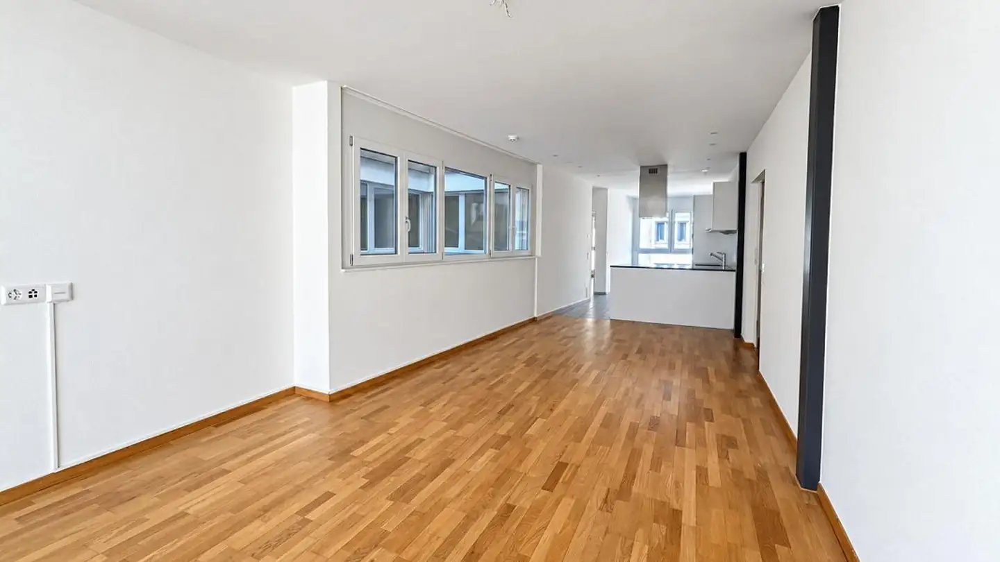 Residential building for sale - 8215 Hallau - Photo 4