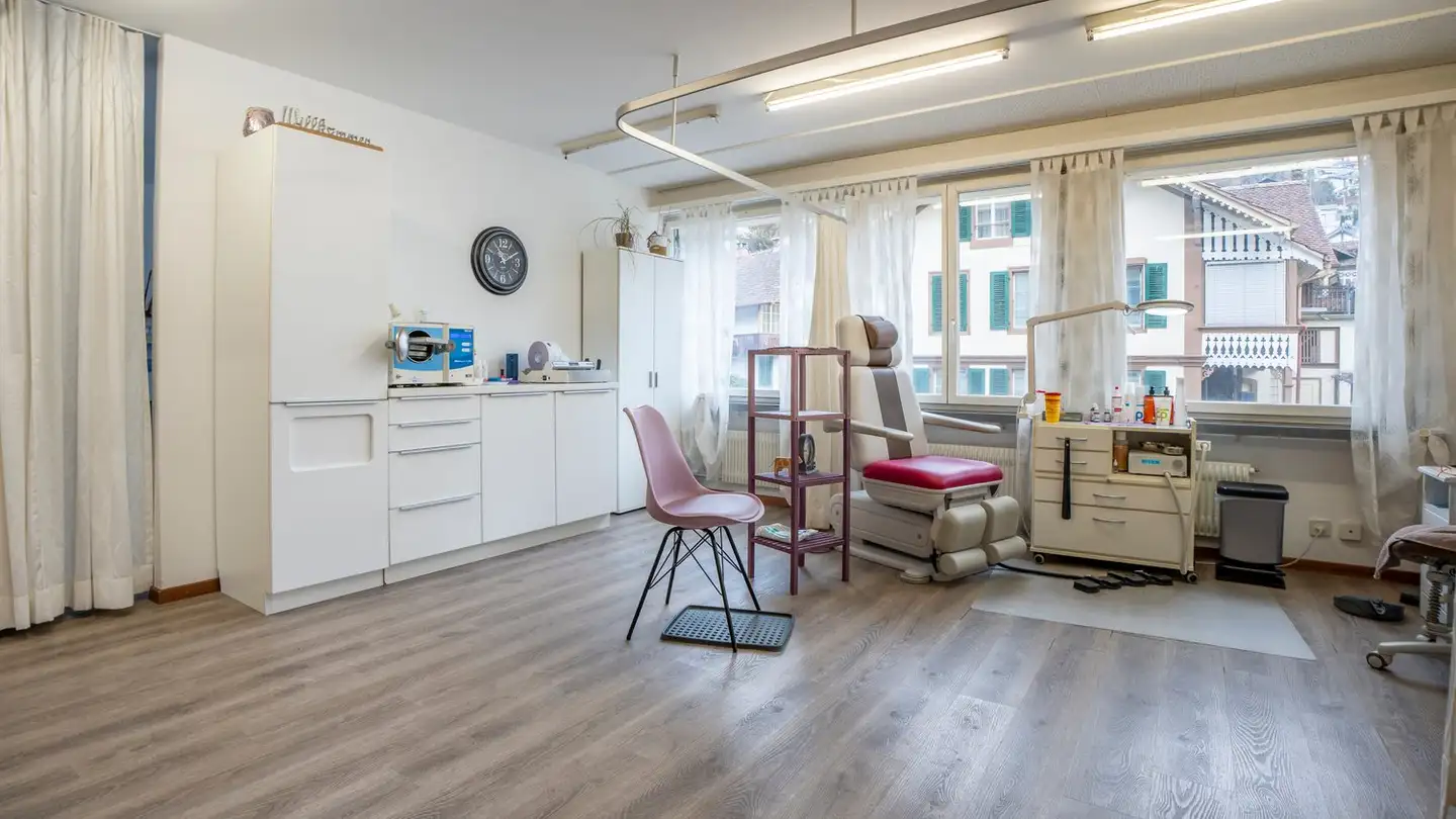 Bürofläche mieten - Staatsstrasse 4, 3653 Oberhofen am Thunersee