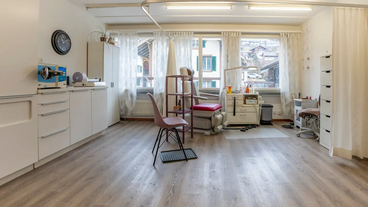 Bürofläche mieten - Staatsstrasse 4, 3653 Oberhofen am Thunersee - Foto 2