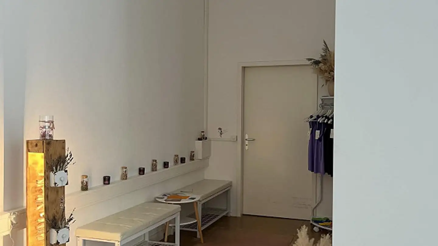 Office space for rent - Bergstrasse 31c, 8890 Flums - Photo 2