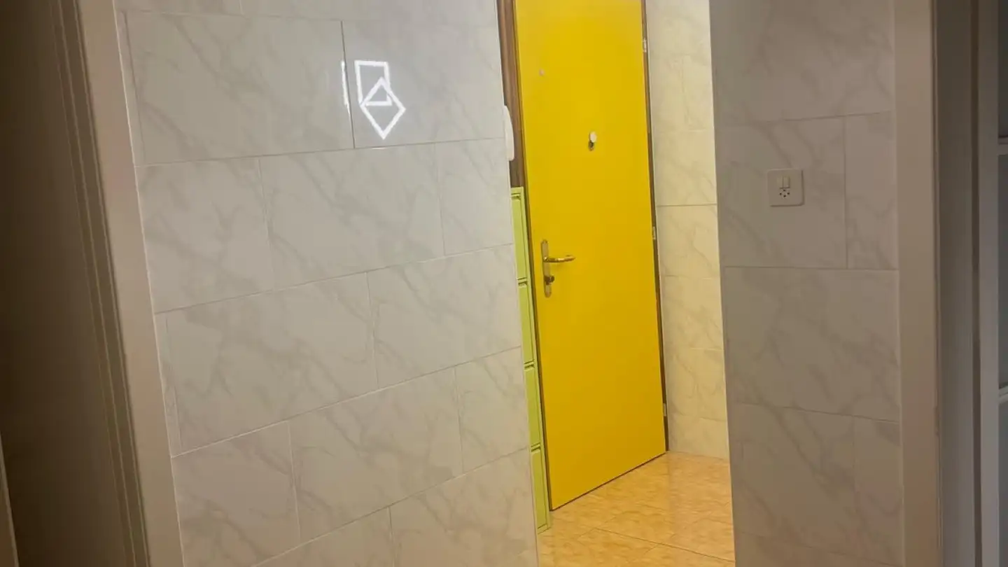 Single room for rent - Avenue Victor-Ruffy, 1012 Lausanne