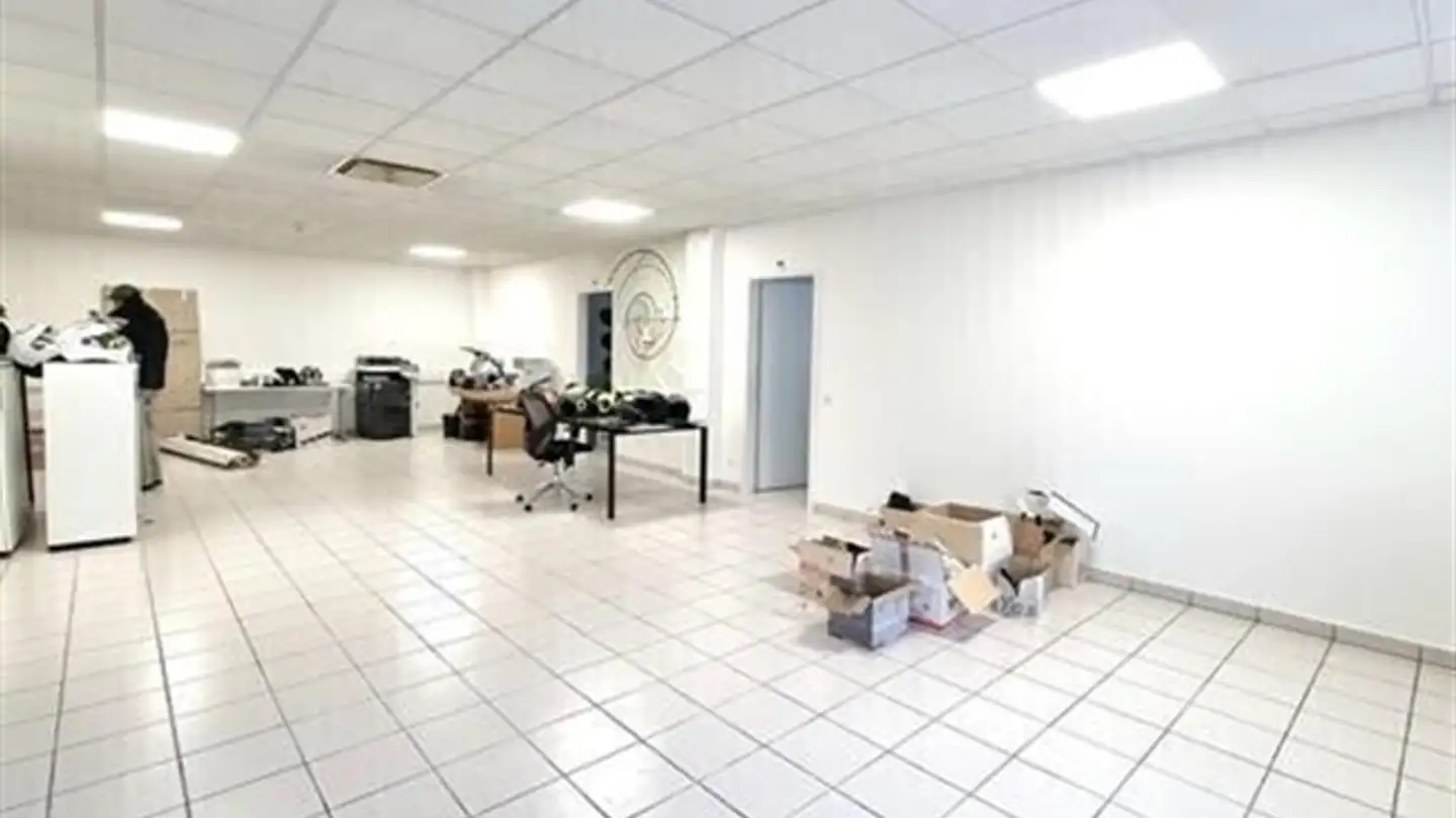 Spazio ufficio in affitto - 6928 Manno