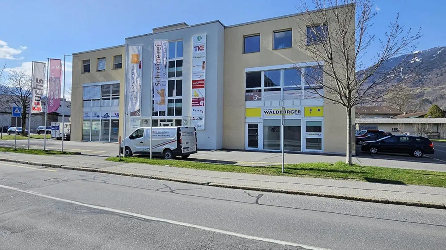 Place de parking souterraine à louer - Schulstrasse 76, 7302 Landquart