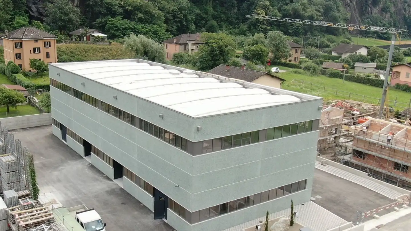 Fabbrica in affitto - In Bola, 6705 Cresciano - Photo 2