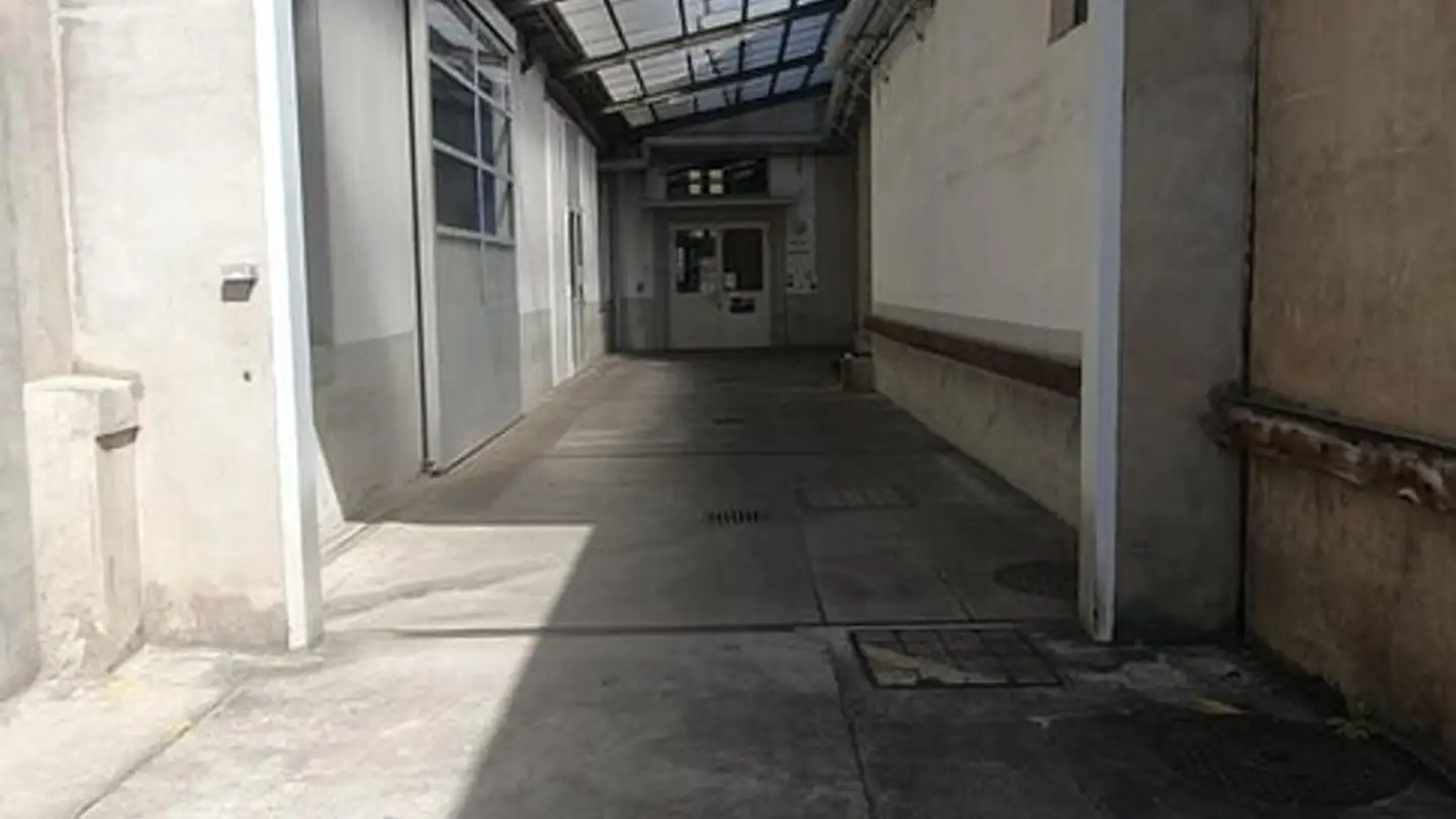 Commercial à louer - 1305 Penthalaz - Photo 2